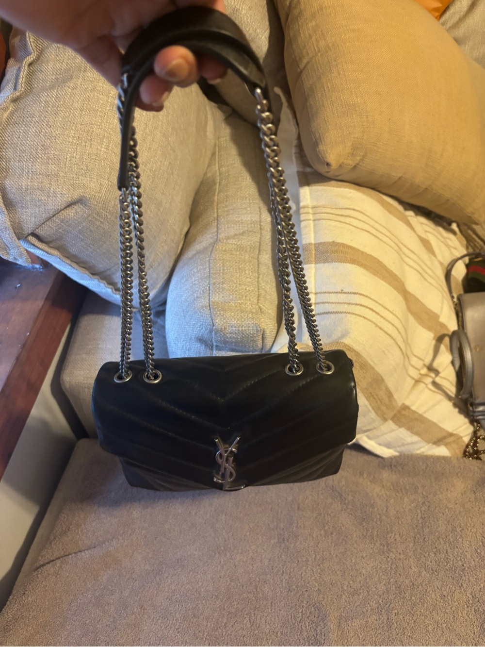 Saint Laurent Black Quilted Leather Envelope Shoulder Bag with Silver Logo - Picture 2 of 11